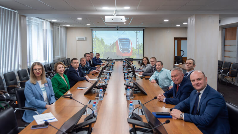 На «Уральских локомотивах» прошло заседание объединенного ученого совета