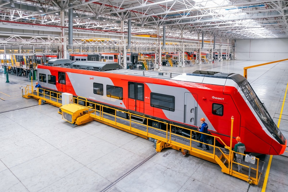 Новые скоростные поезда постоянного тока ЭС104 «Финист» Новые скоростные поезда постоянного тока ЭС104 «Финист»